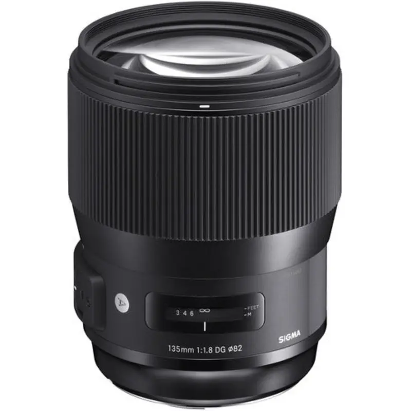 Sigma 135mm f/1.8 DG HSM Art Lens
