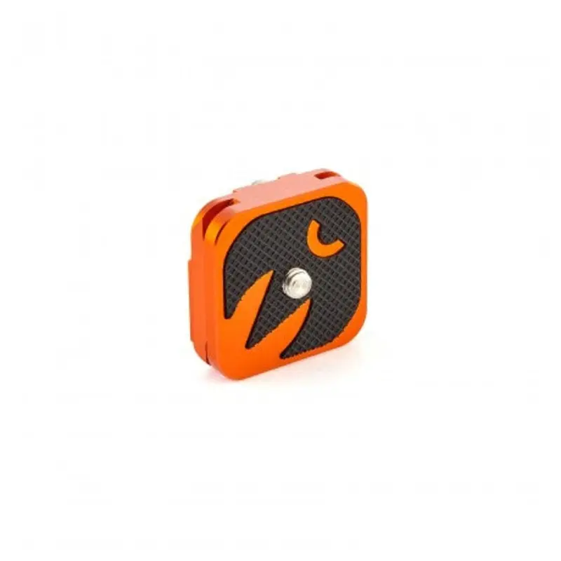 3 Legged Thing QR4