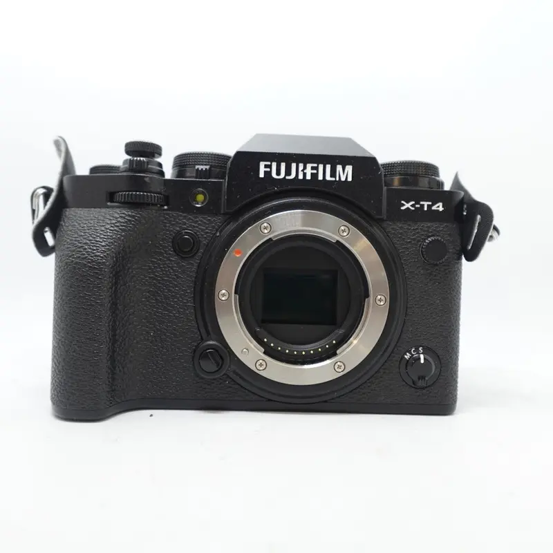 Used Fujifilm X-T4 Mirrorless Digital Camera | Black | U9