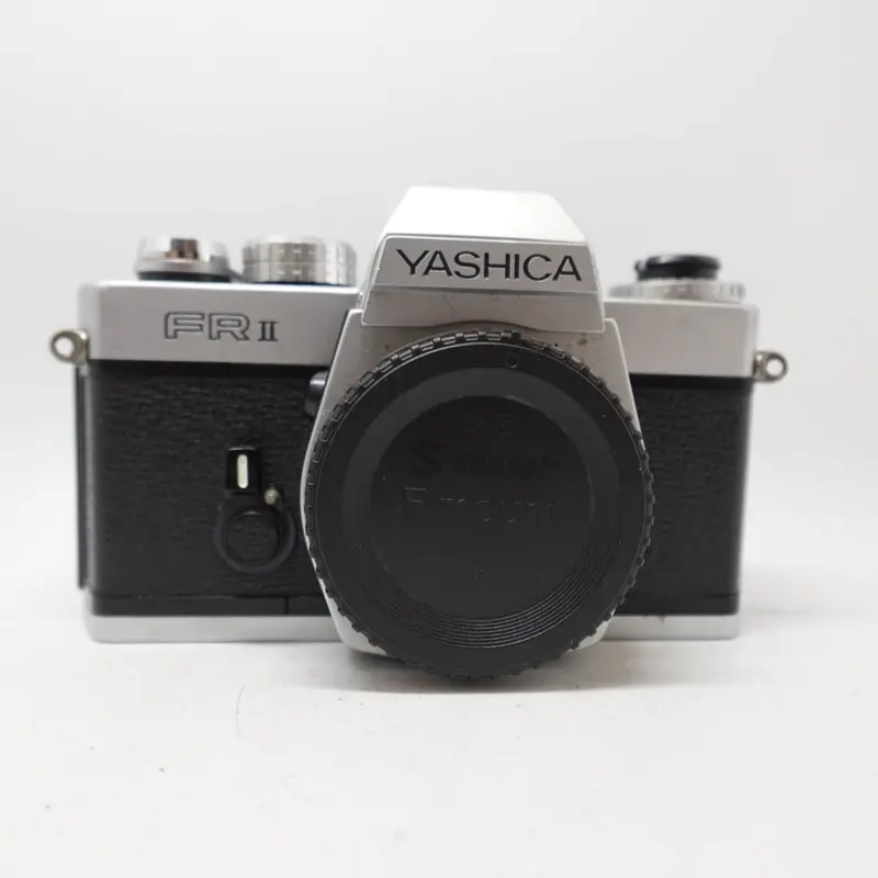 Used Yashica FR II 35mm SLR Camera Body | Chrome | U8