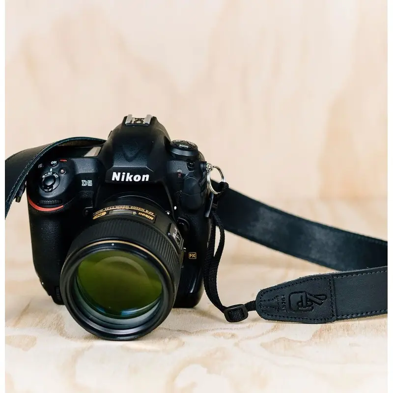 Lucky Straps Simple 40 Leather Camera Strap - Black with Black Stitching