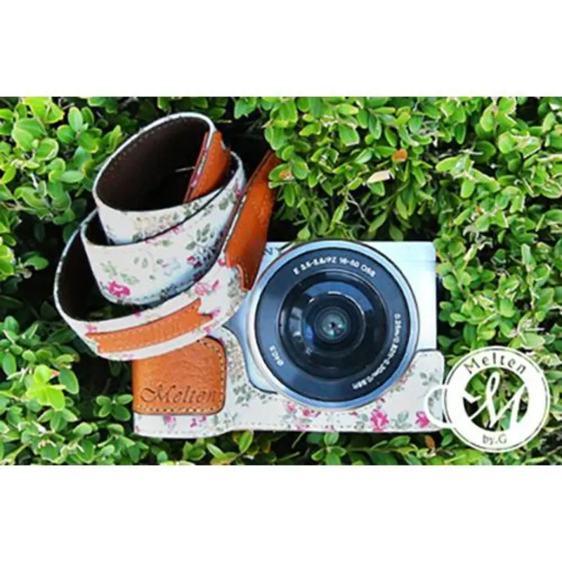 Melten Mirrorless Camera Neck Strap - WhiteFlower