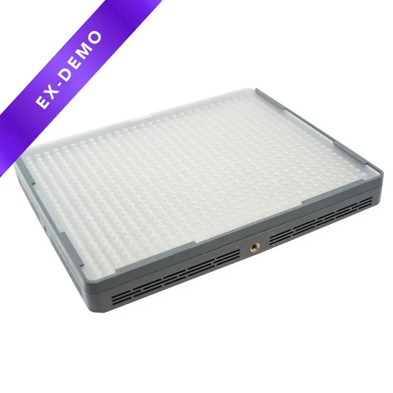 Aputure Amaran HR672S CRI 95+ Portable LED Video Light With Remote Control (DEMO STOCK)